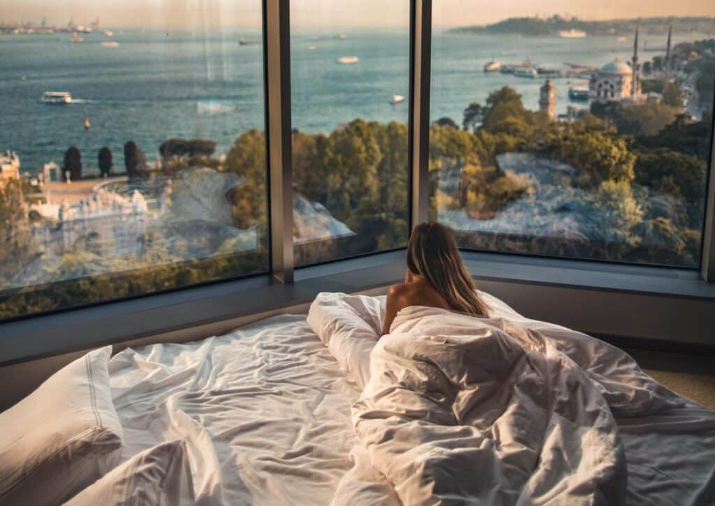 girl creating ugc content for airbnb